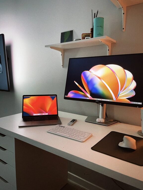Tips for Organizing a Clutter-Free Workspace to Boost Productivity